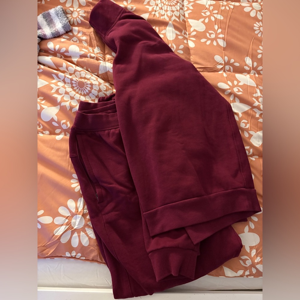 Lululemon Athletica Quarter zip top + Sweatpants combo